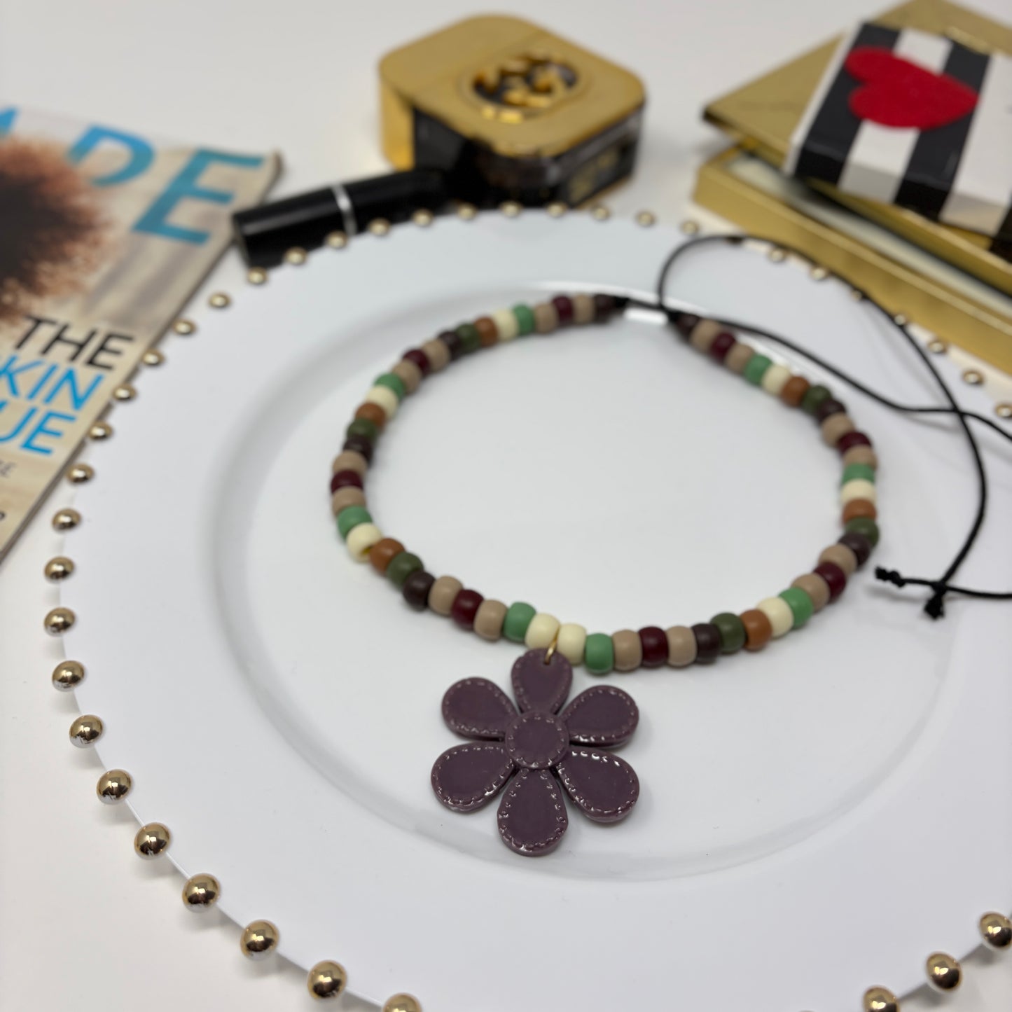 Handmade Resin Flower Charm Necklace, Beaded Necklace, Western Resin Pendant Necklace, Unique Boho Jewelry Gif
