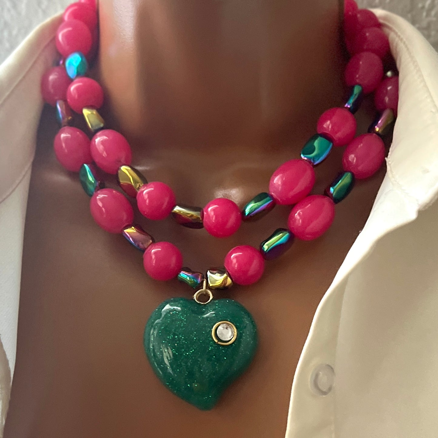 Handmade Double-Layer Resin Beaded Necklace with Heart Pendant and Austrian Crystals – Adjustable Statement Jewelry