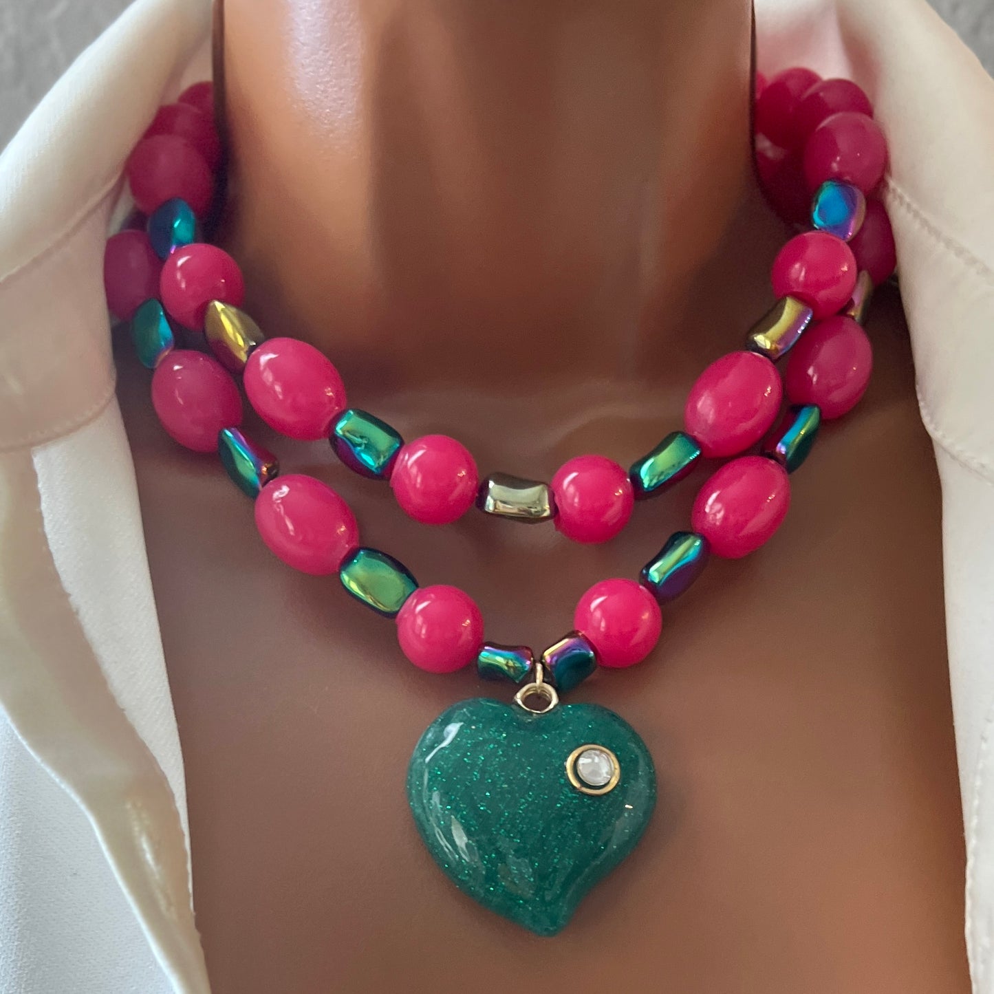 Handmade Double-Layer Resin Beaded Necklace with Heart Pendant and Austrian Crystals – Adjustable Statement Jewelry