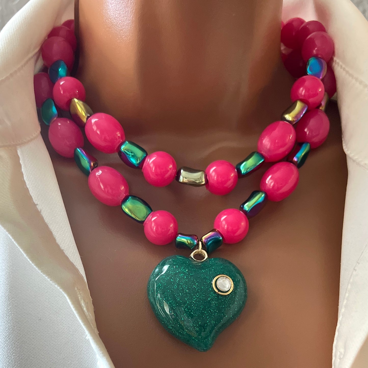 Handmade Double-Layer Resin Beaded Necklace with Heart Pendant and Austrian Crystals – Adjustable Statement Jewelry