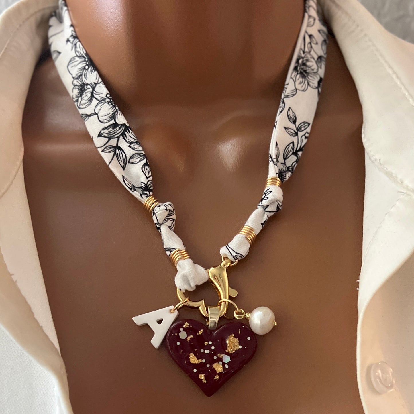 Custom Bandana Charm Necklace, Carabiner Bandana Pendant Necklace, Boho Scarf Necklace, Vintage Charm Necklace, Fabric Pendant Necklace Gift