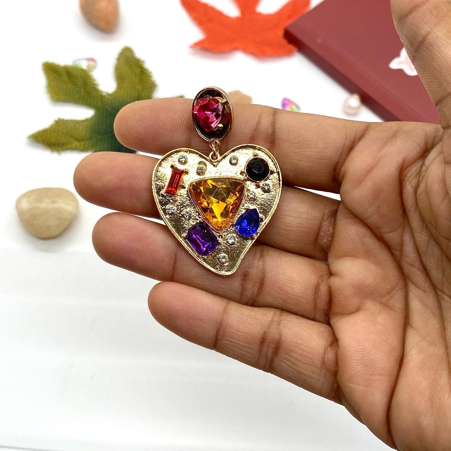CRYSTAL GOLD HEART EARRINGS