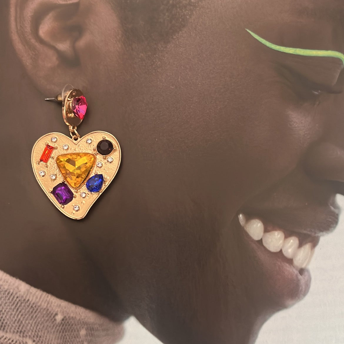 CRYSTAL GOLD HEART EARRINGS
