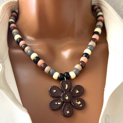 Handmade Resin Flower Charm Necklace, Beaded Necklace, Western Resin Pendant Necklace, Unique Boho Jewelry Gif