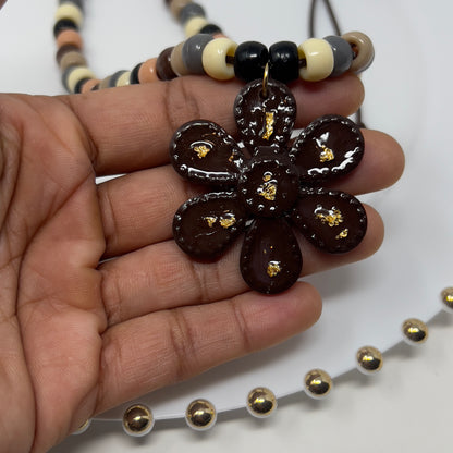 Handmade Resin Flower Charm Necklace, Beaded Necklace, Western Resin Pendant Necklace, Unique Boho Jewelry Gif