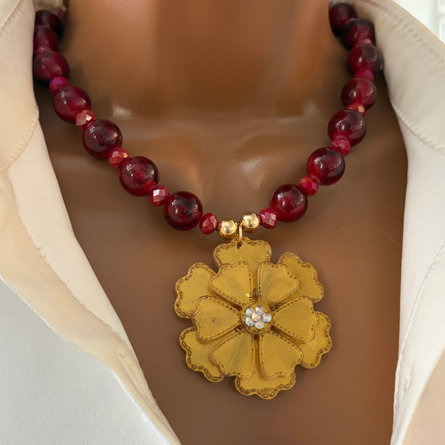 Flower Charm beaded necklace - Handmade Beaded Flower Necklace