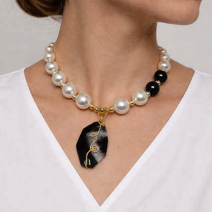 Handmade Pearl Necklace with Natural Black Agate Pendant