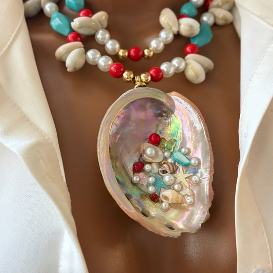 layered shell necklace, reversible shell pendant, natural shell jewelry, boho statement necklace