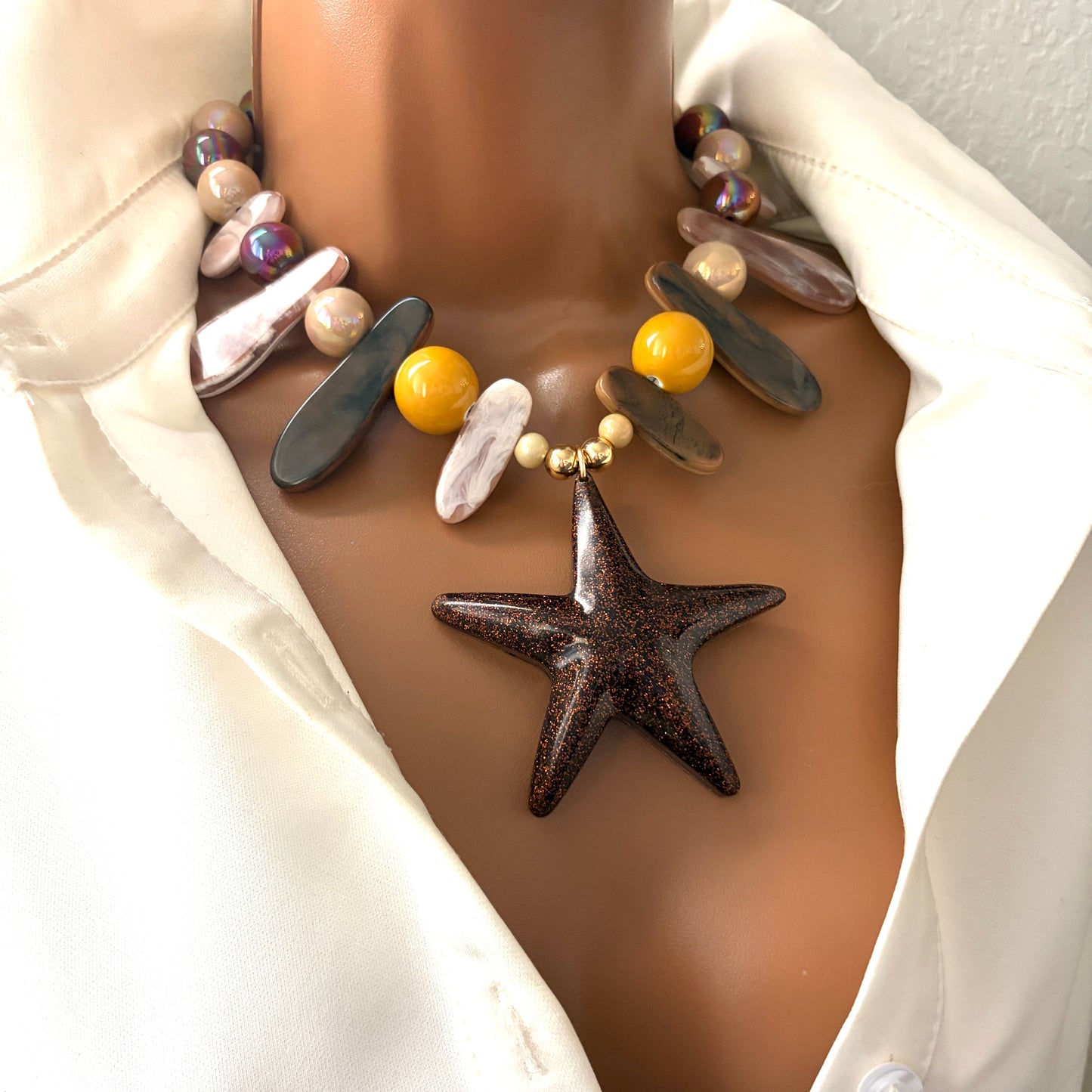 Maxi Starfish Statement Necklace – Adjustable Beach Jewelry with Acrylic & Ceramic Beads, Resin Pendant