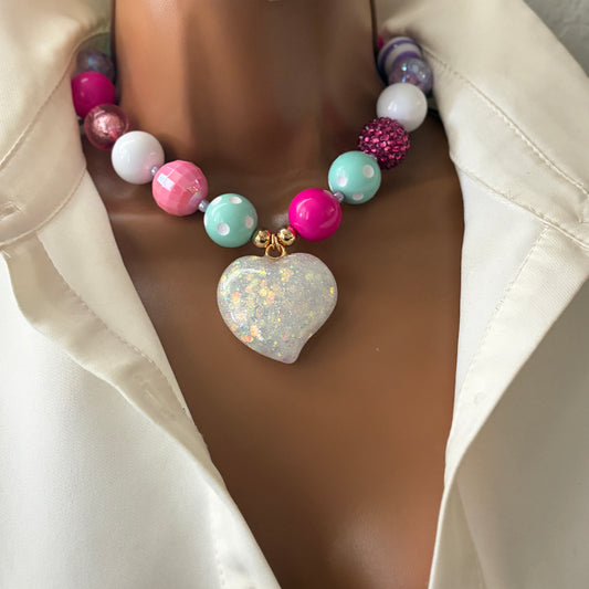 Chunky Beaded Heart Pendant Necklace – Colorful Acrylic Statement Necklace with Resin Heart Charm, Adjustable Chain