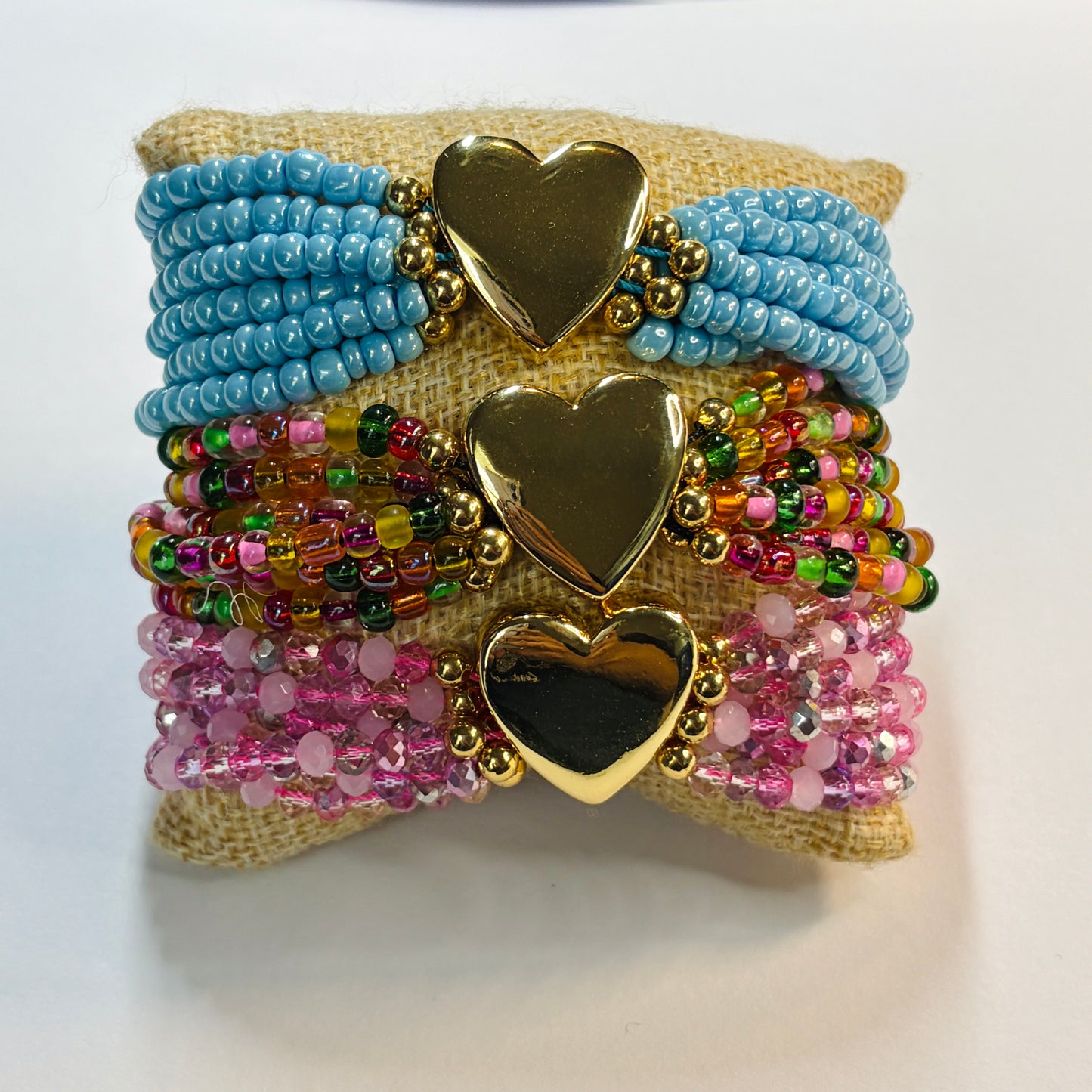Adjustable gold-plated heart bracelet with beads