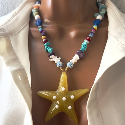 Chunky Starfish Pendant Necklace, Chunky Charm Necklace, Gemstone Beaded Necklace,  Resin Starfish Pendant Necklace, Turquoise Neclace, Opal Necklace
