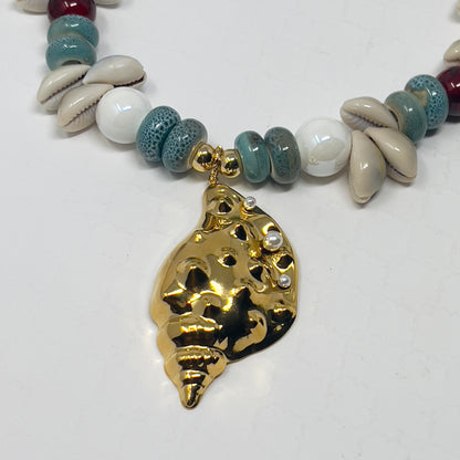 Handmade Cowrie Shell Necklace with Ceramic Beads and Gold Plated Conch Pendant – Adjustable Boho Beach Jewelry