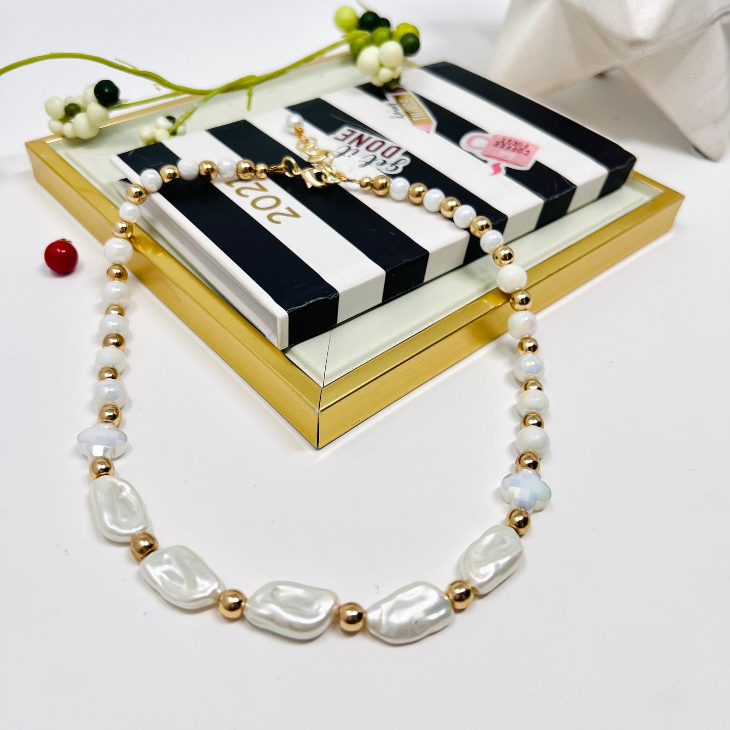 Pearl necklace, natural pearls and hematites beads choker necklace