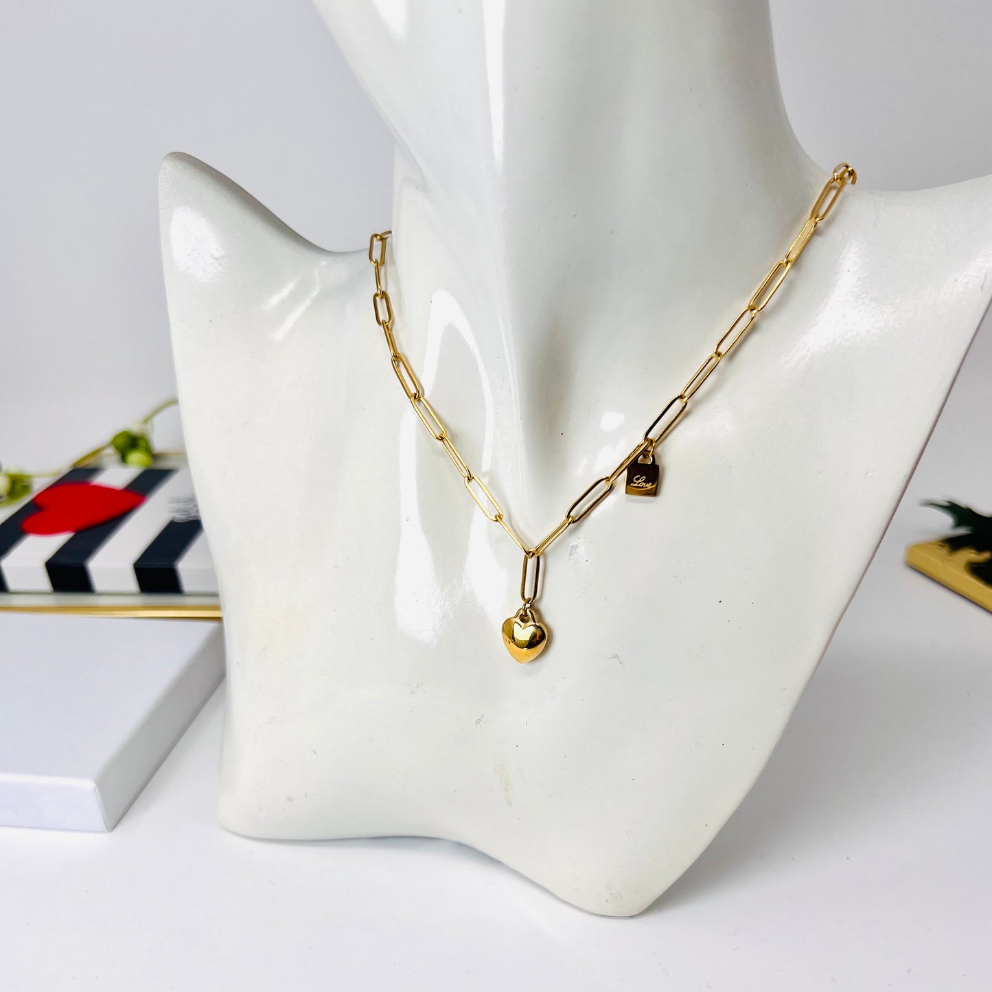 Heart Gold Chain Link Necklace
