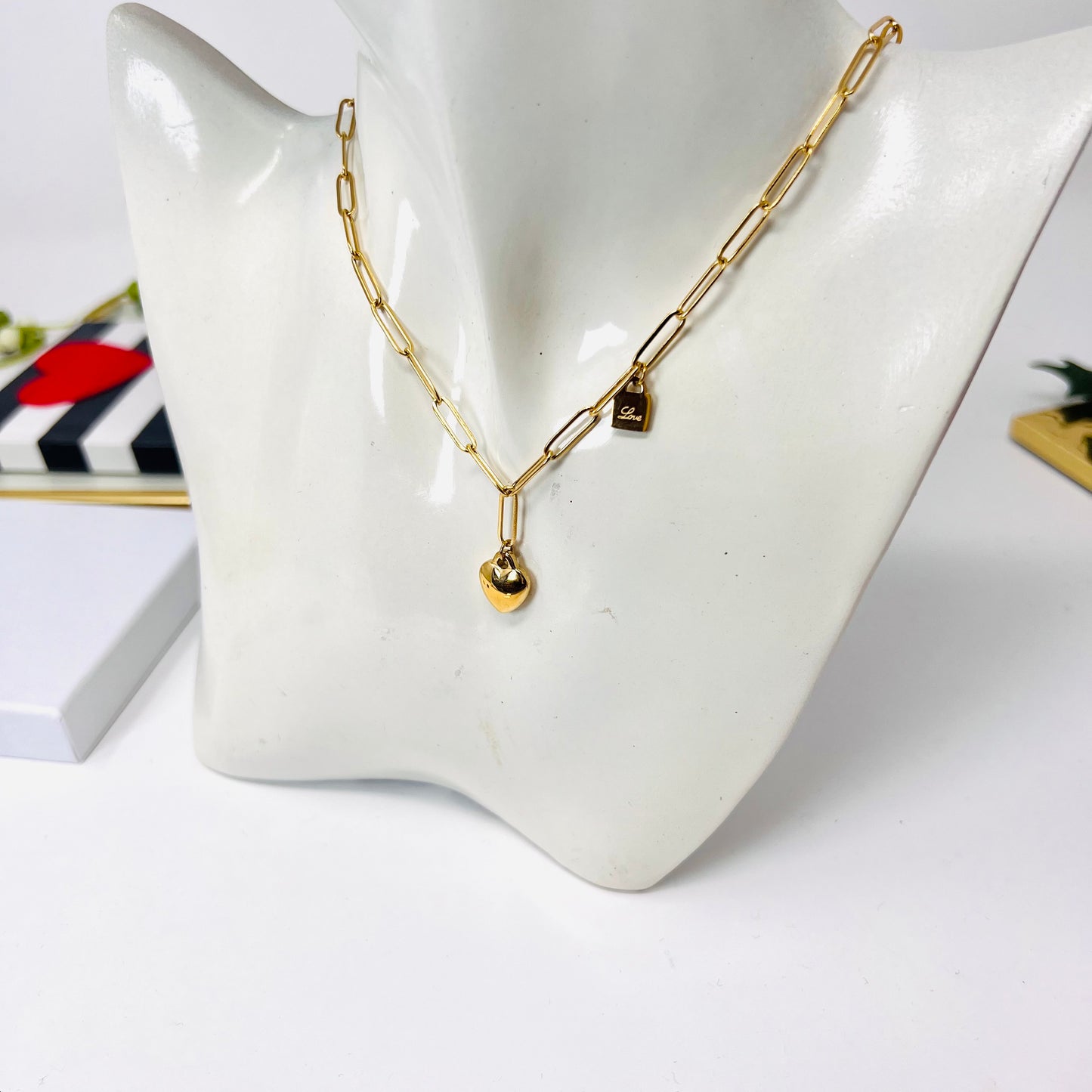Heart Gold Chain Link Necklace