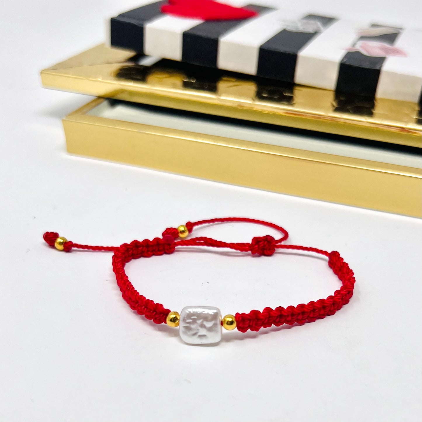 Initial bracelet, pearl bracelet, bracelet set, dainty bracelet, couples bracelet, valentines gift, gift for girlfriend, gift for mom