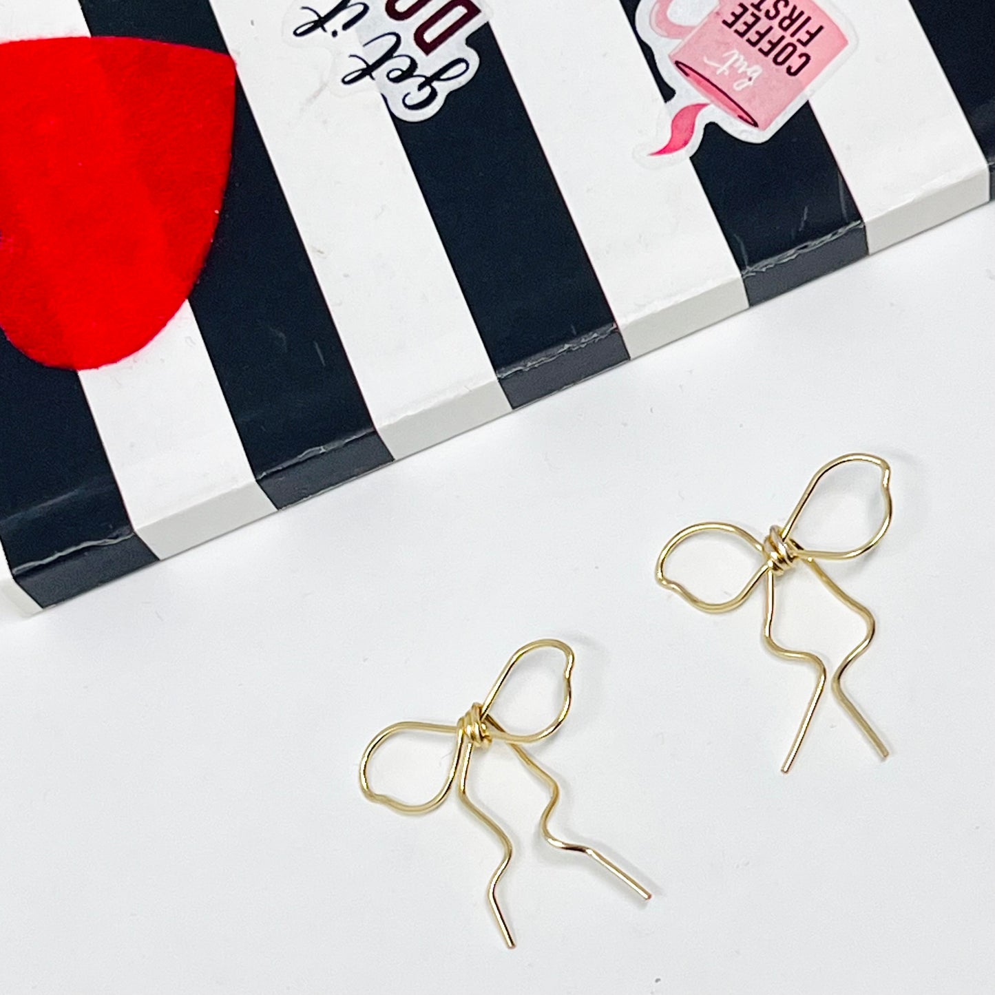 Bow Earrings |bow earrings, gold bow earrings, coquette jewelry, minimalist earrings, wire earrings, stud earrings, bows