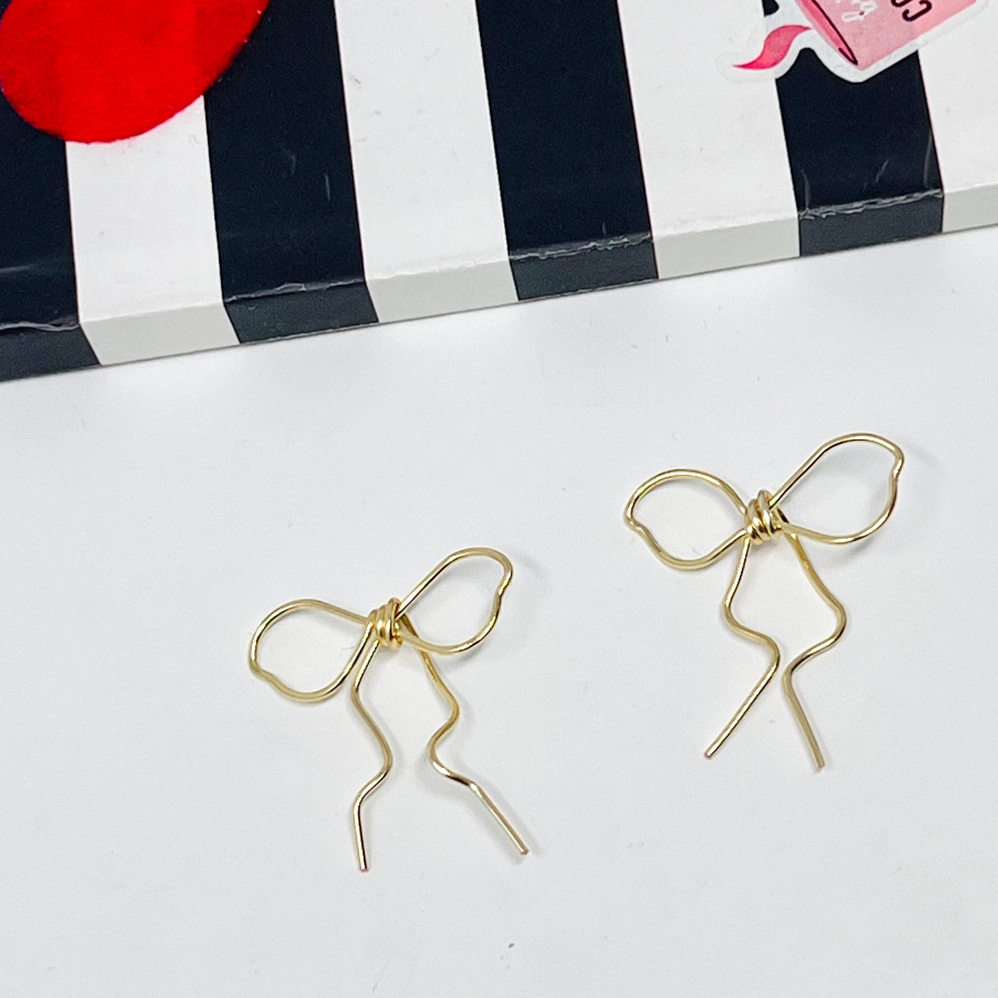 Bow Earrings |bow earrings, gold bow earrings, coquette jewelry, minimalist earrings, wire earrings, stud earrings, bows
