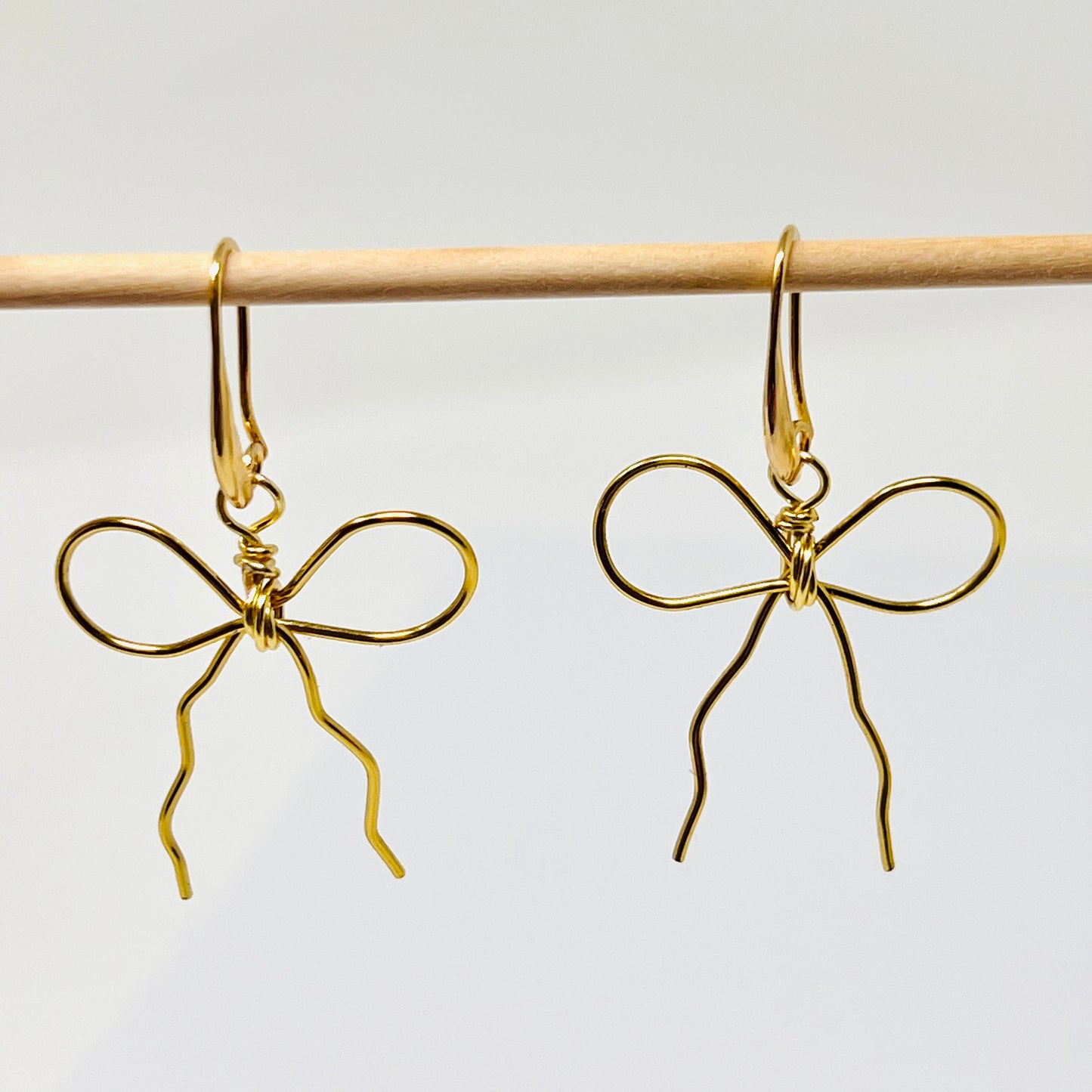 Bow Earrings, gold bow earrings, ribbon earrings, coquette jewelry, coquette earring, minimalist earrings, wire earring, dangle earring bows