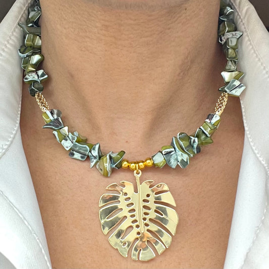 Green Chopped Beads Necklace And Gold Laminated Leaf Pendant