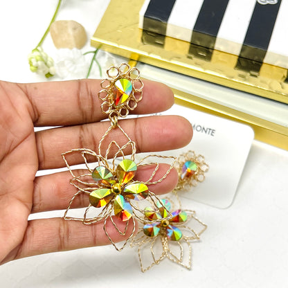 Gold earrings with chape crystal flower and gold plated wire