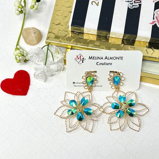 Gold earrings with chape crystal flower and gold plated wire